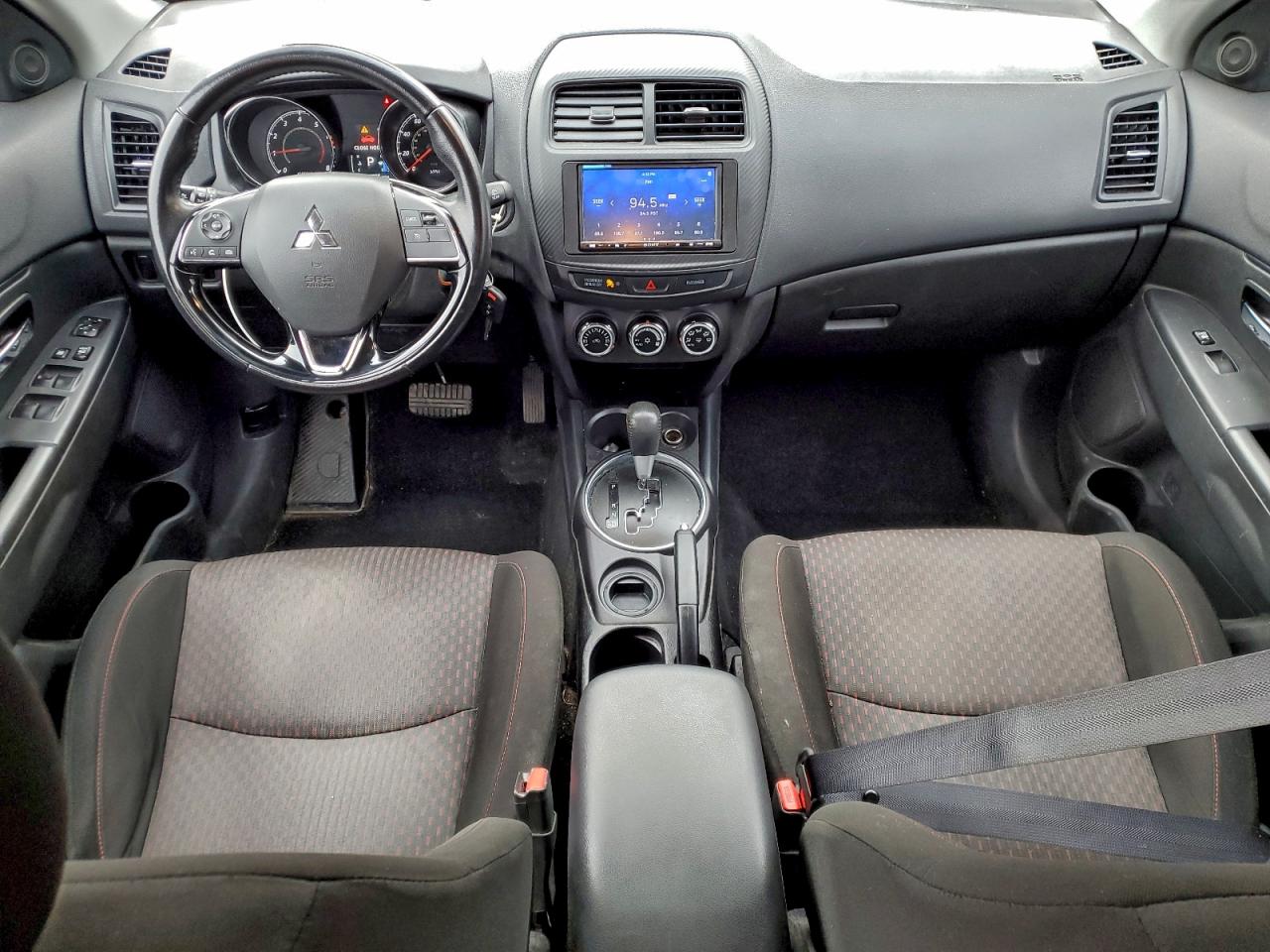 MITSUBISHI OUTLANDER ES
