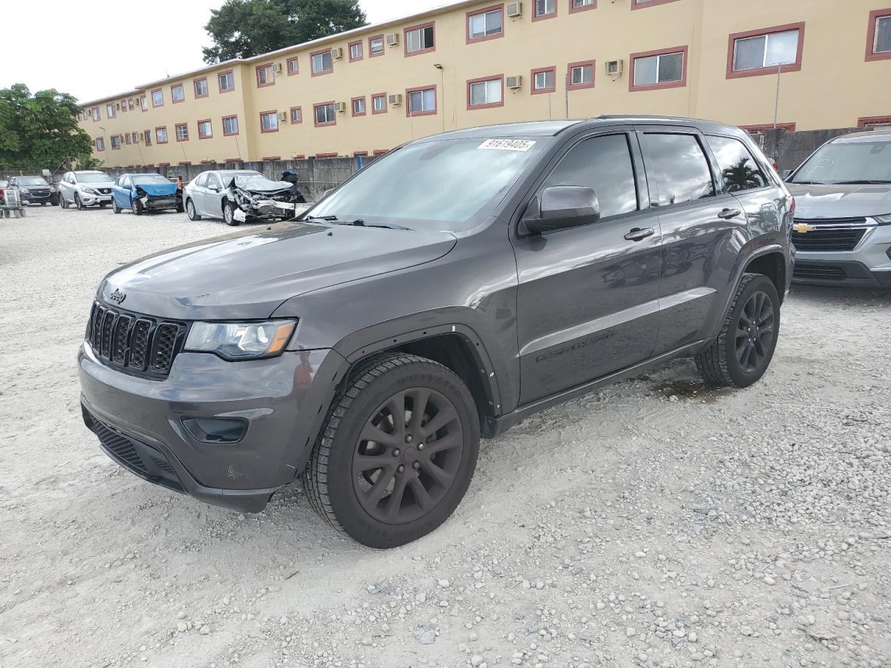 JEEP GRAND CHEROKEE LAREDO