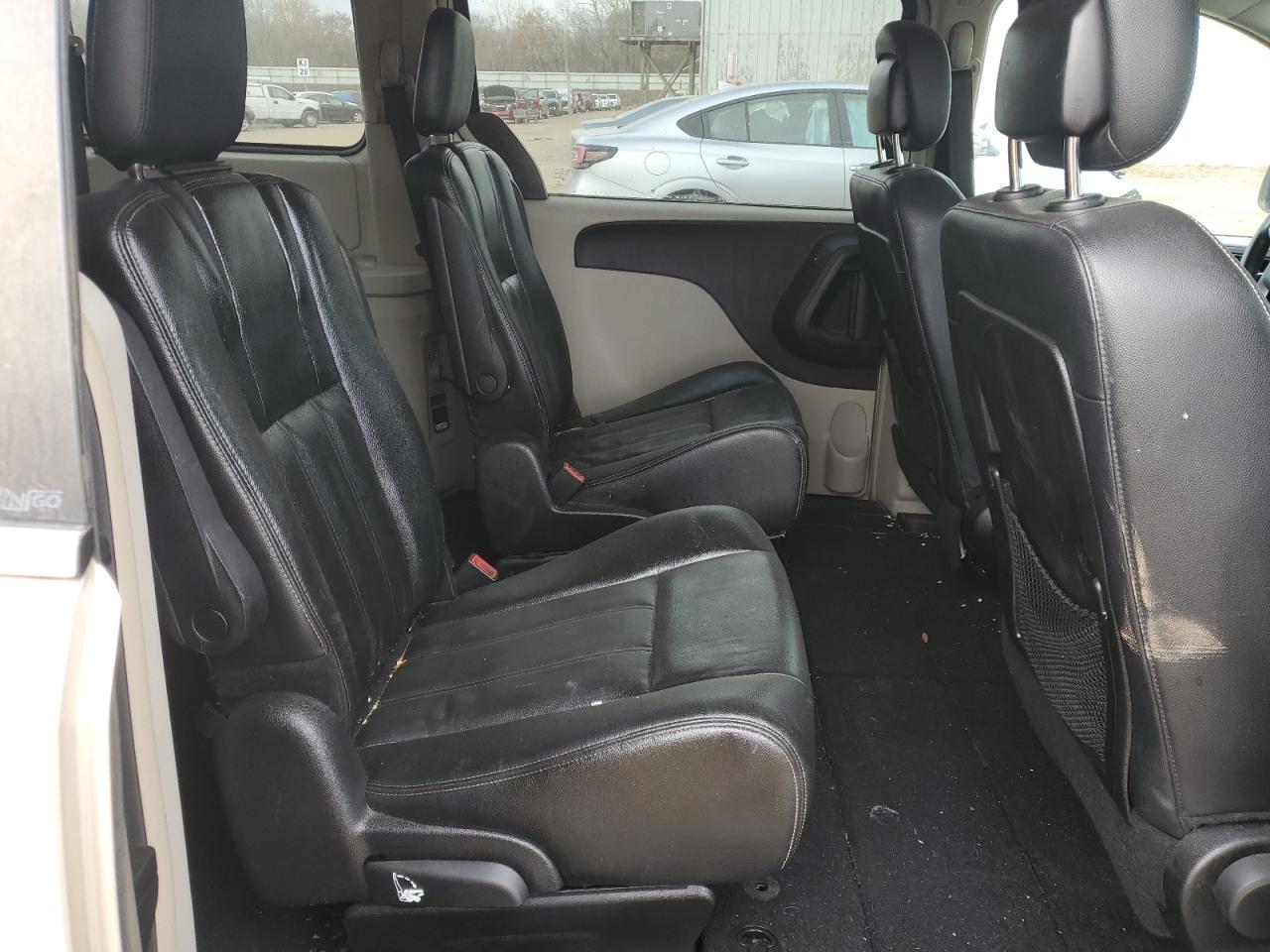 CHRYSLER TOWN & COUNTRY TOURING