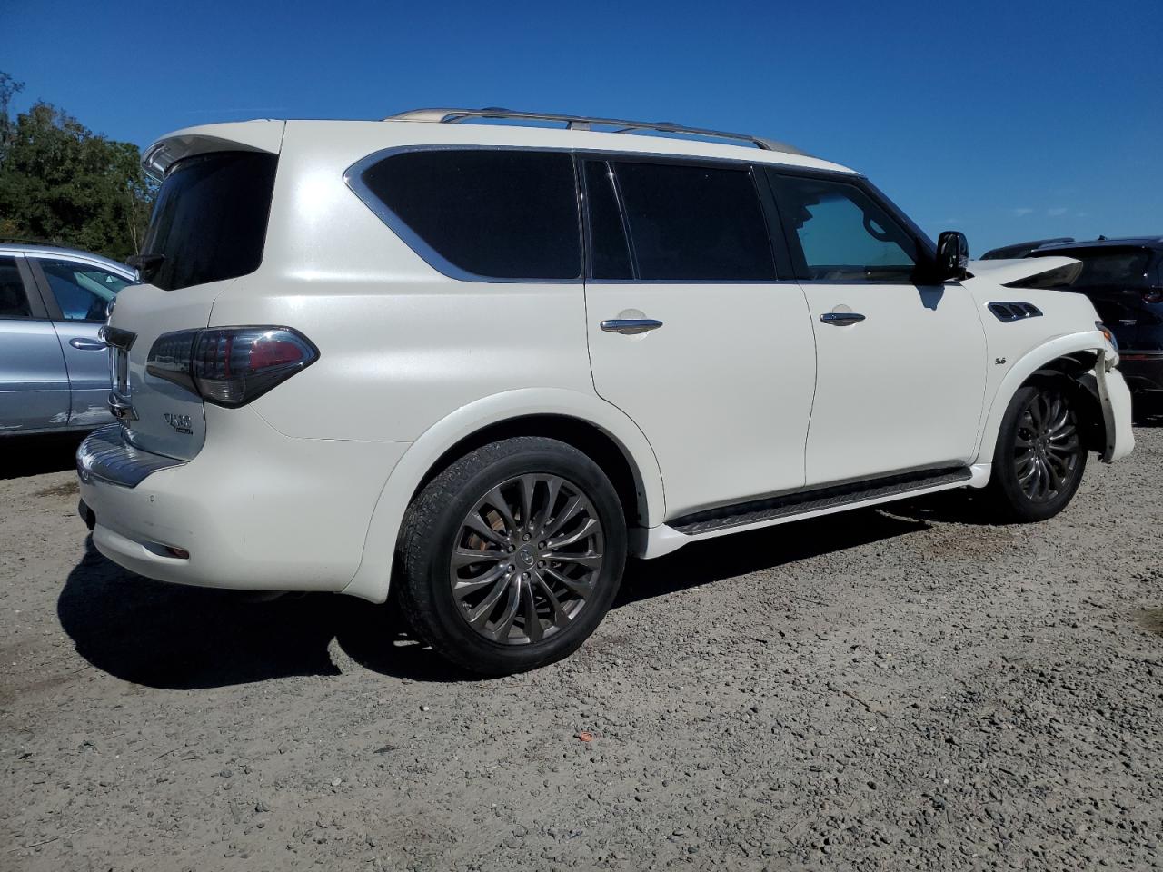 INFINITI QX80