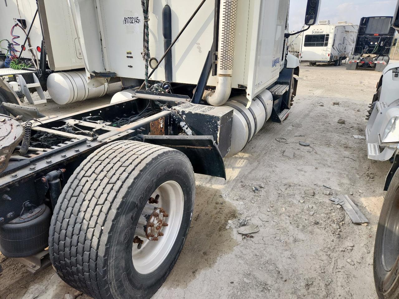 Lot #3296881816 2012 MACK CXU613