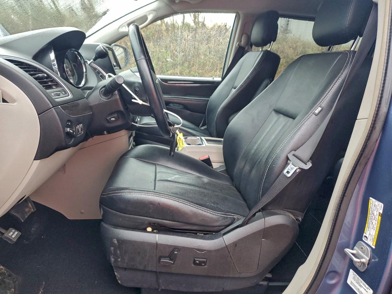 CHRYSLER TOWN & COUNTRY TOURING