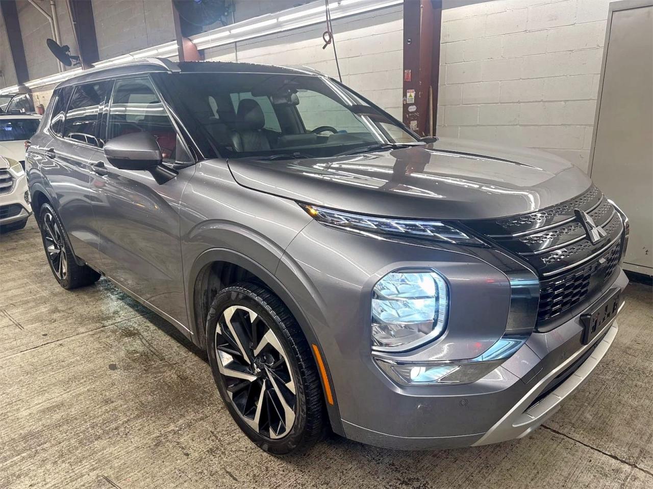 MITSUBISHI OUTLANDER SEL