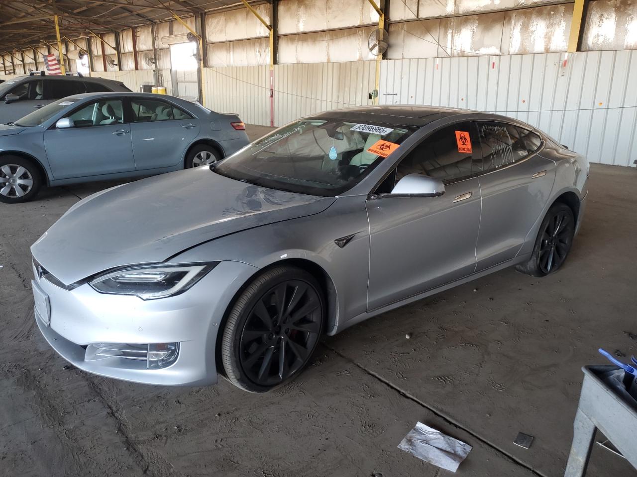 TESLA MODEL S
