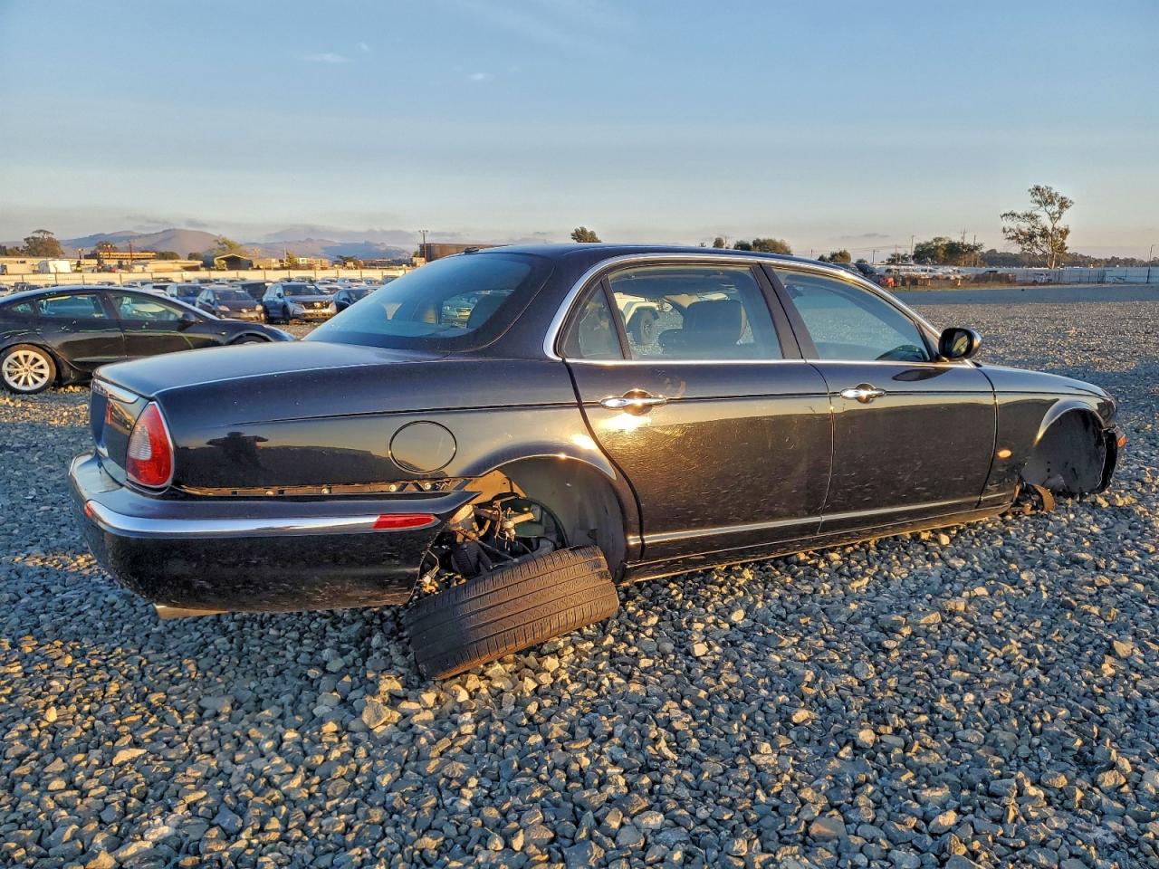 Lot #3303051609 2006 JAGUAR VANDENPLAS