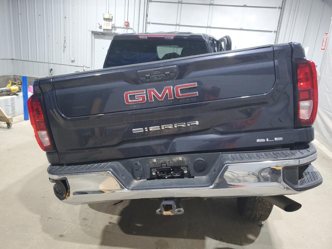 GMC SIERRA K2500 SLE