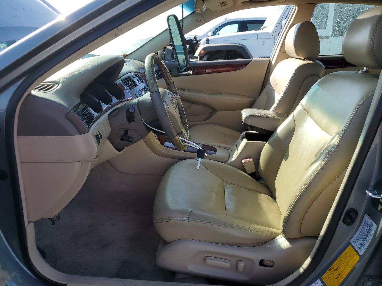 Lot #3285729651 2002 LEXUS ES 300