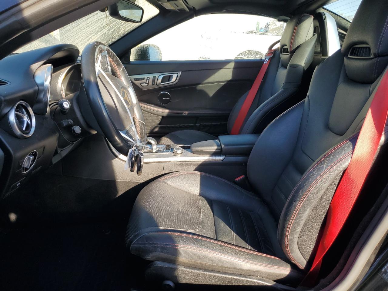 MERCEDES-BENZ SLC-CLASS 300