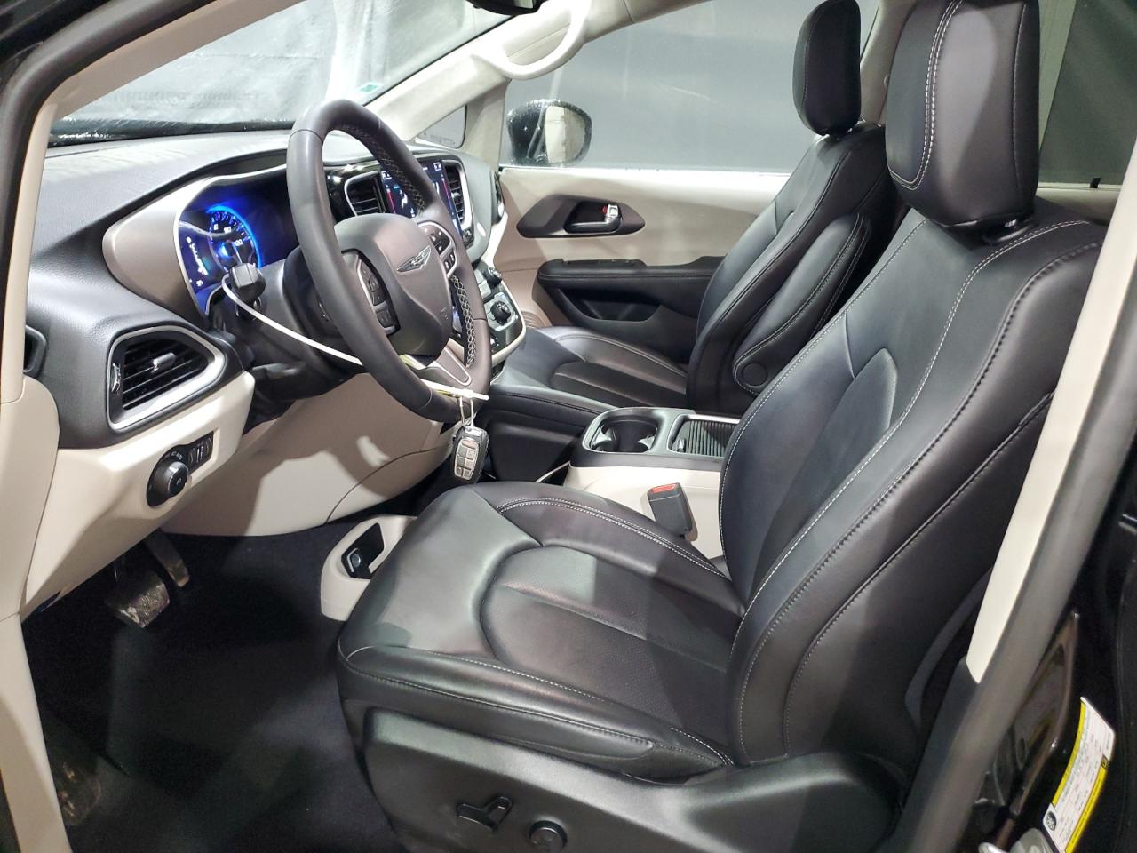 CHRYSLER PACIFICA TOURING L