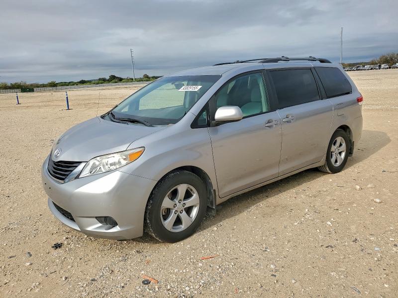 2011 TOYOTA SIENNA LE #3296431658