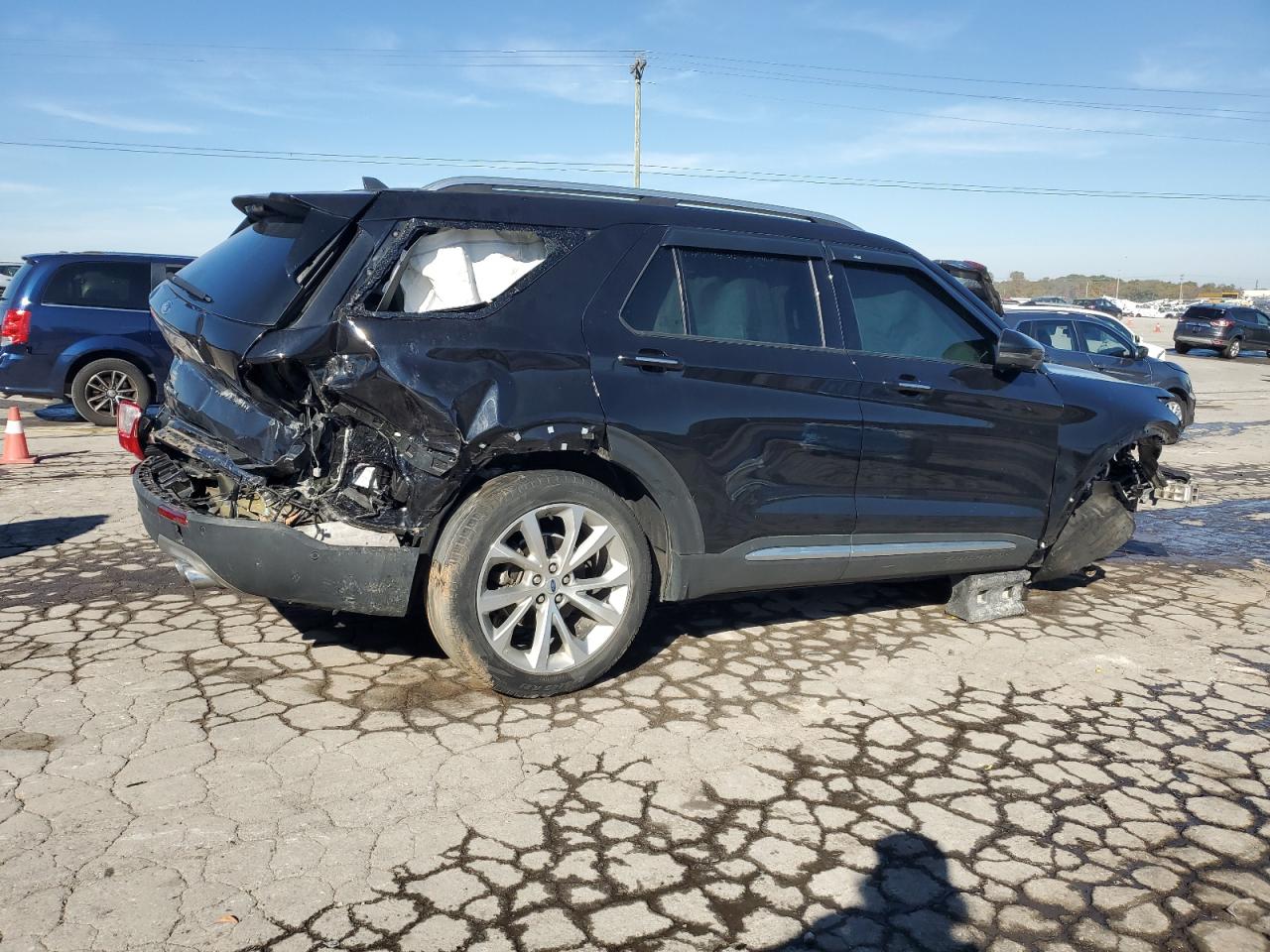 FORD EXPLORER PLATINUM