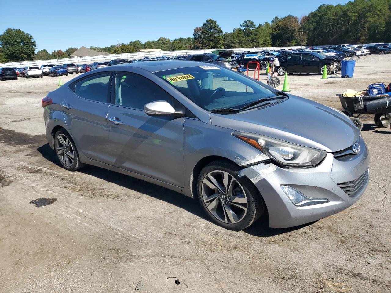 HYUNDAI ELANTRA SE