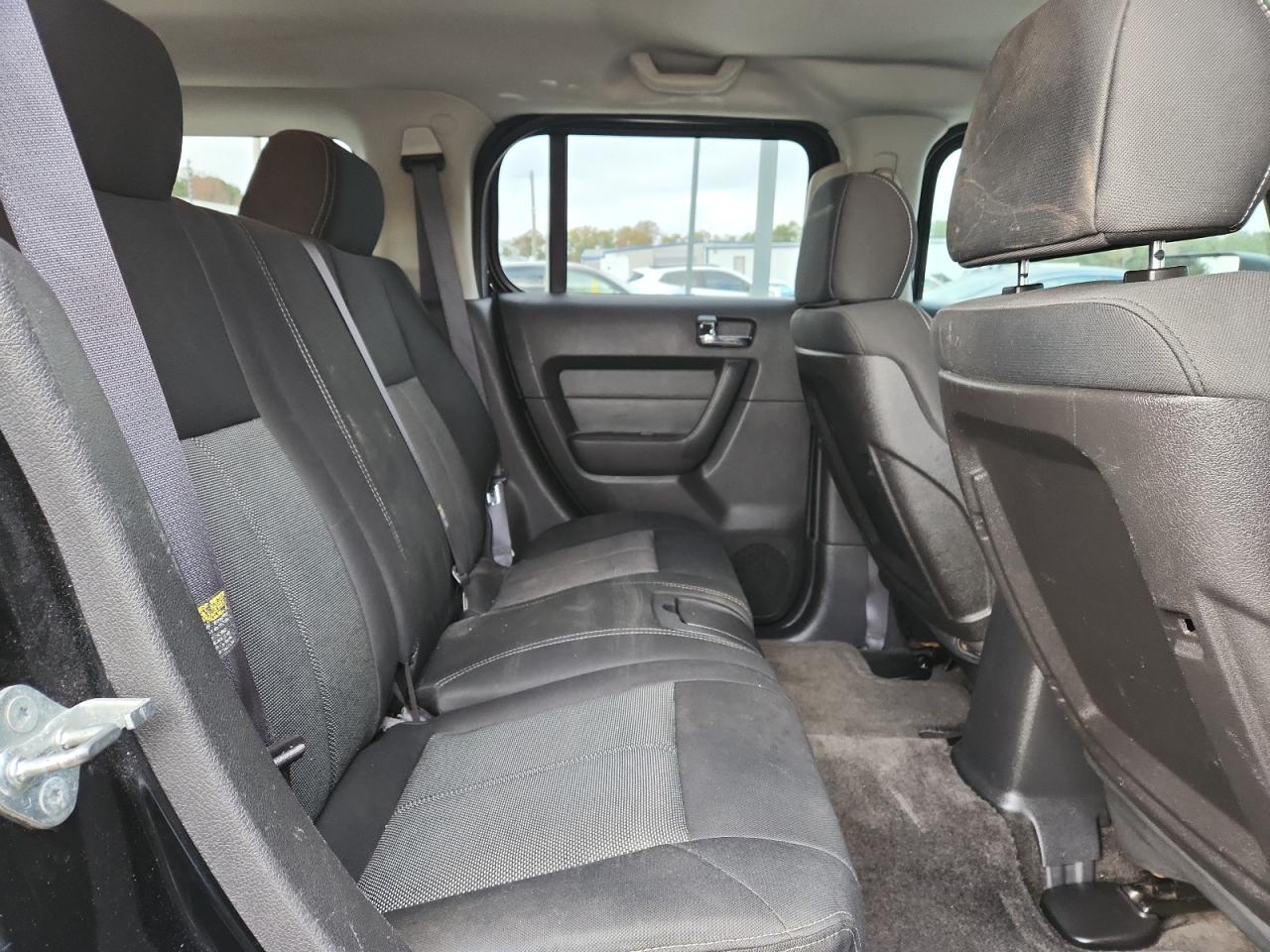 Lot #3302728029 2006 HUMMER H3