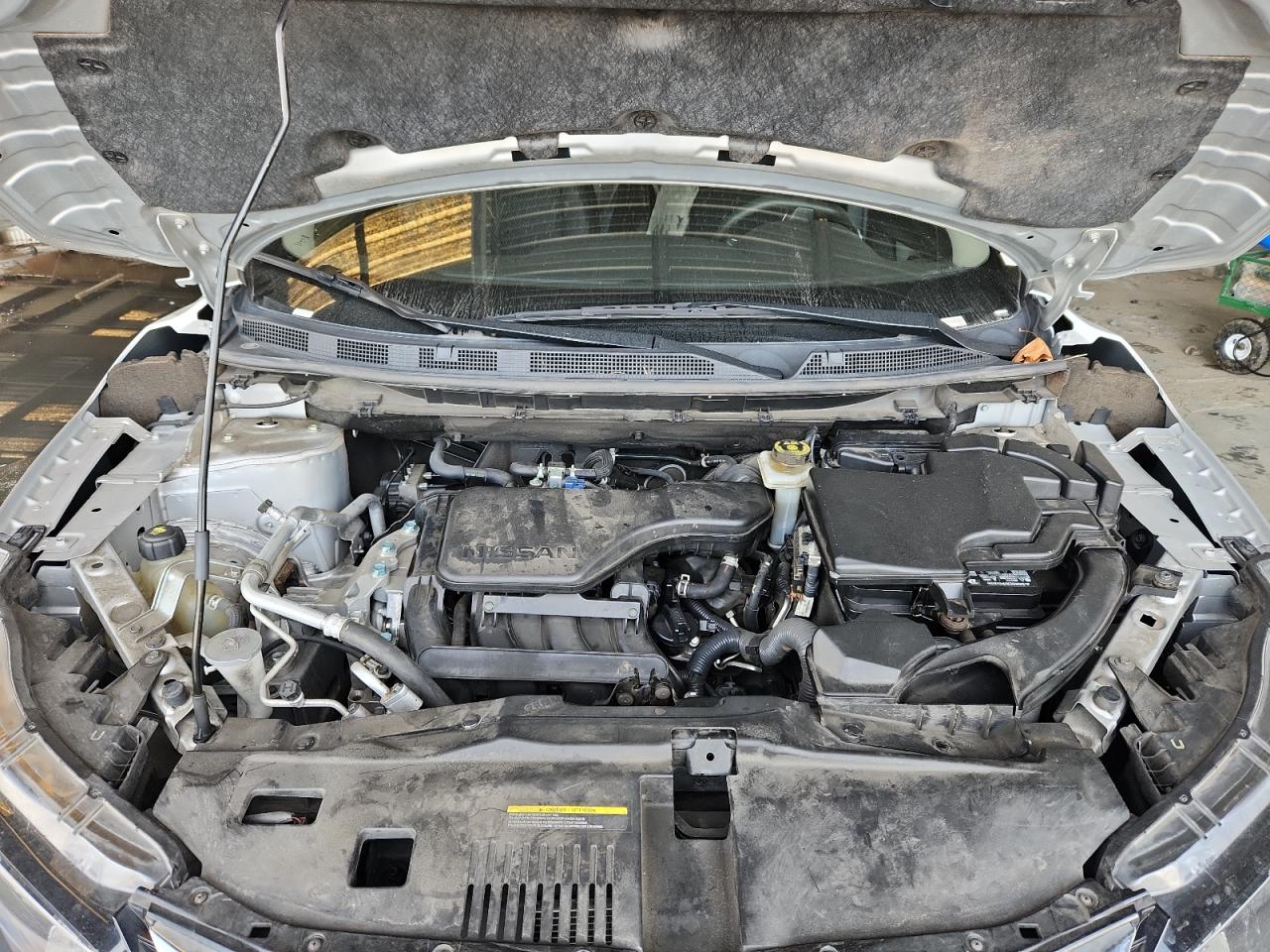 NISSAN ROGUE SPORT S