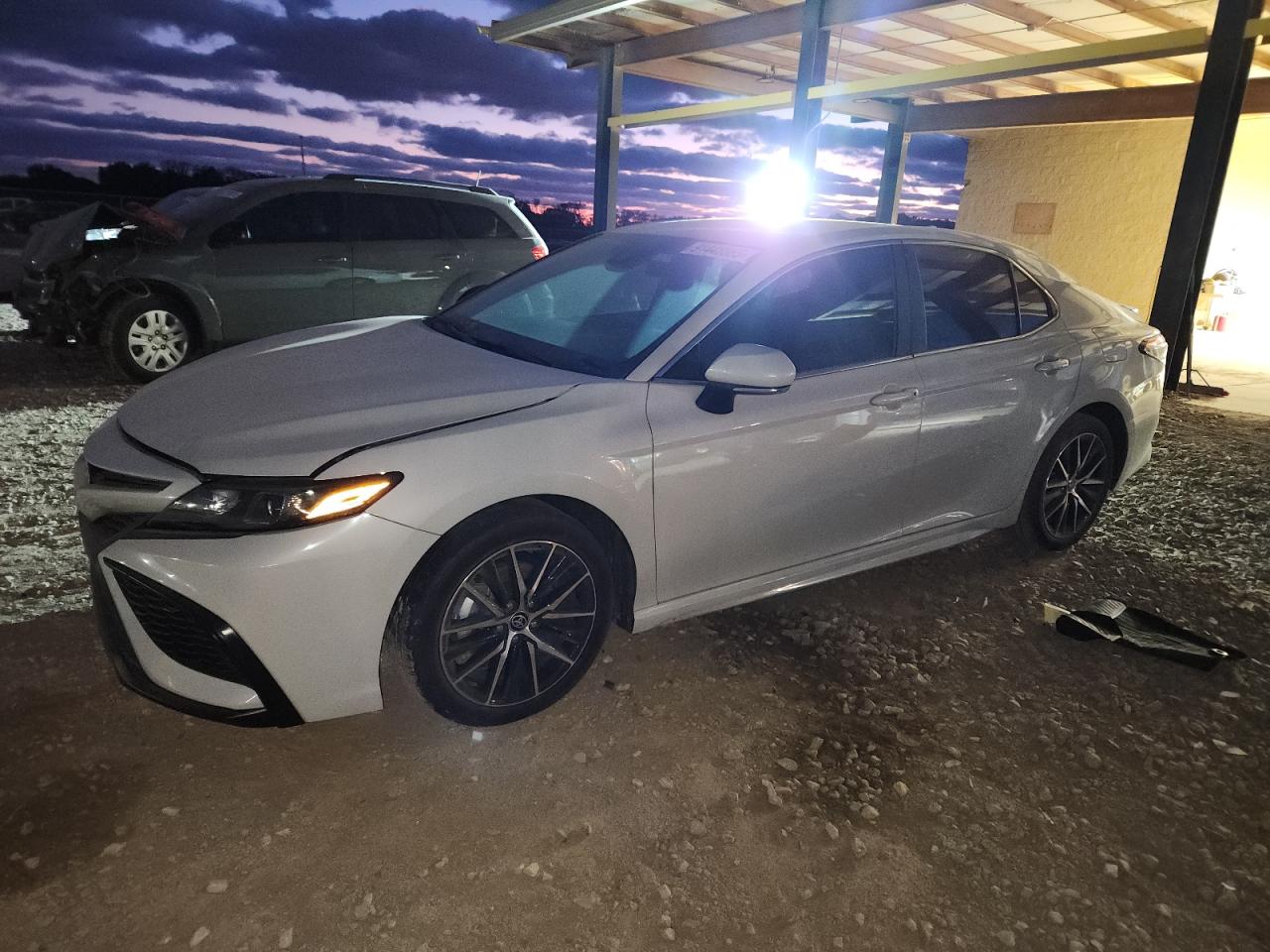TOYOTA CAMRY SE NIGHT SHADE