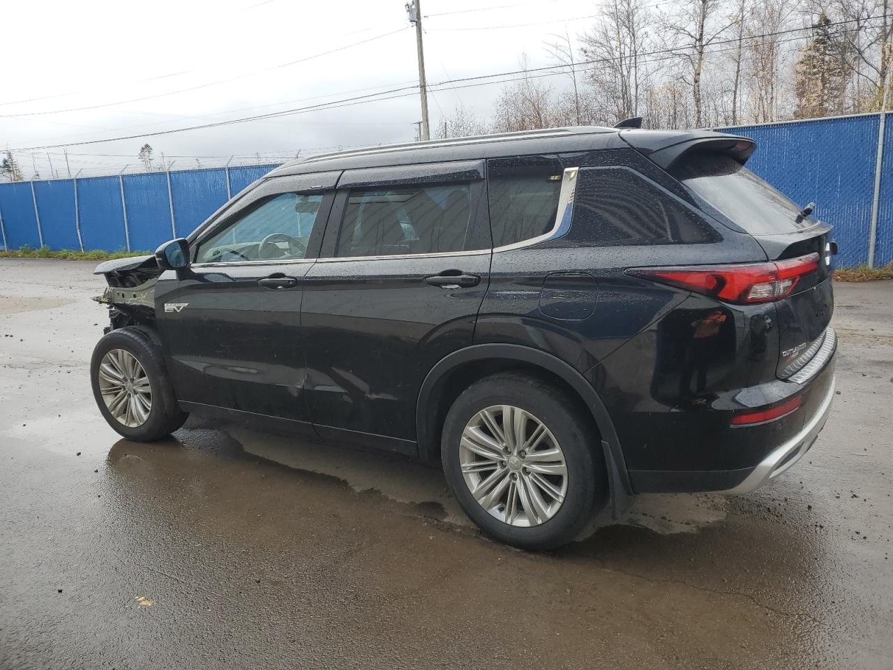 MITSUBISHI OUTLANDER SE