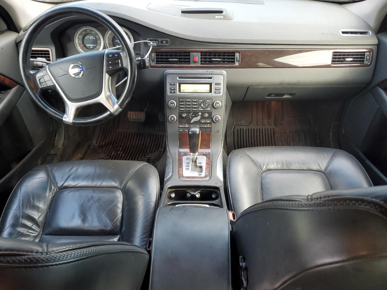 Lot #3319007327 2011 VOLVO XC70 T6