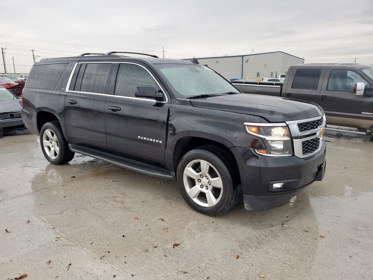 CHEVROLET SUBURBAN C1500 LT