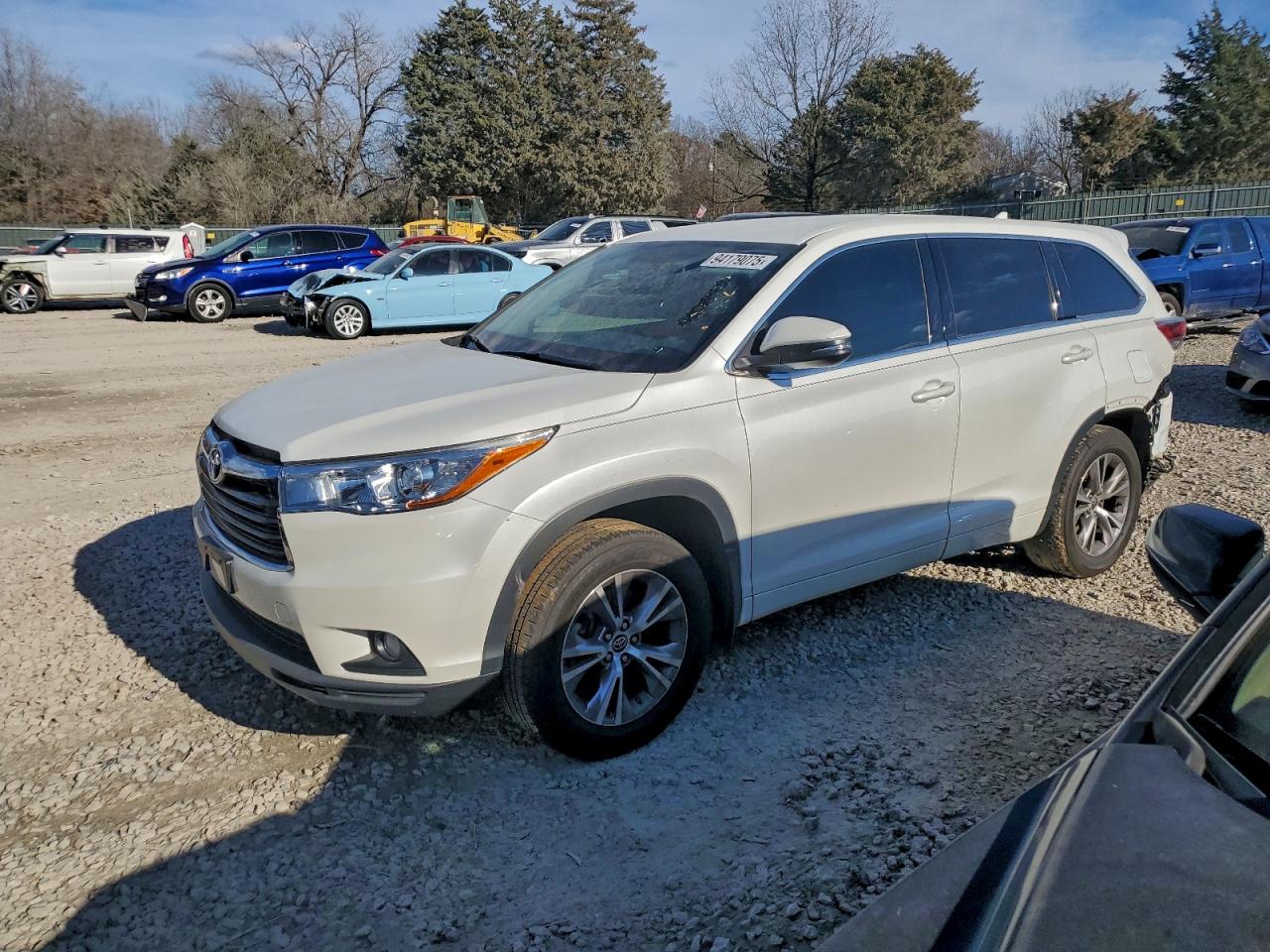 Lot #3301809346 2016 TOYOTA HIGHLANDER