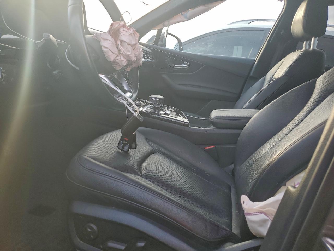 AUDI Q7 PREMIUM PLUS