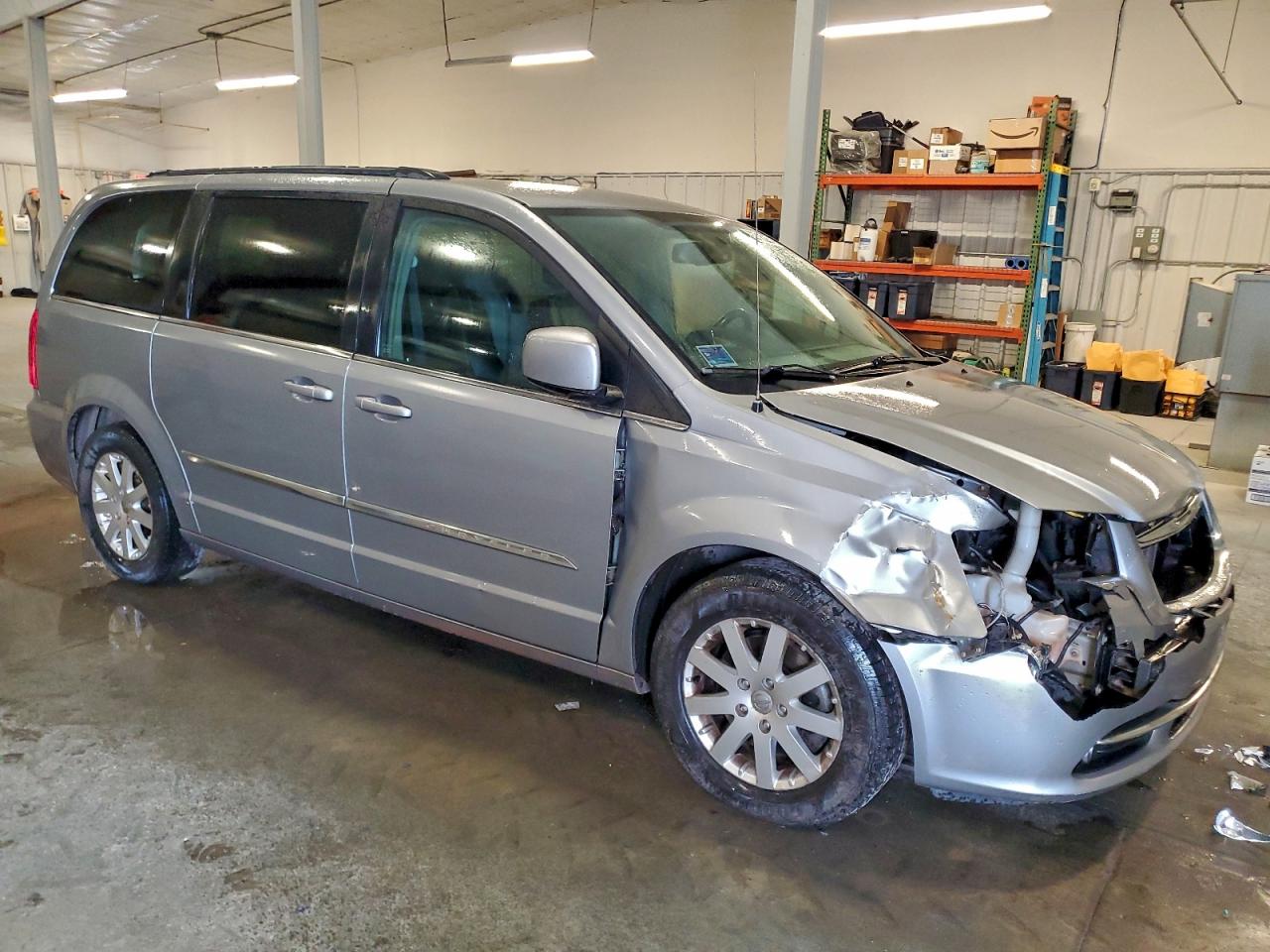 CHRYSLER TOWN & COUNTRY TOURING