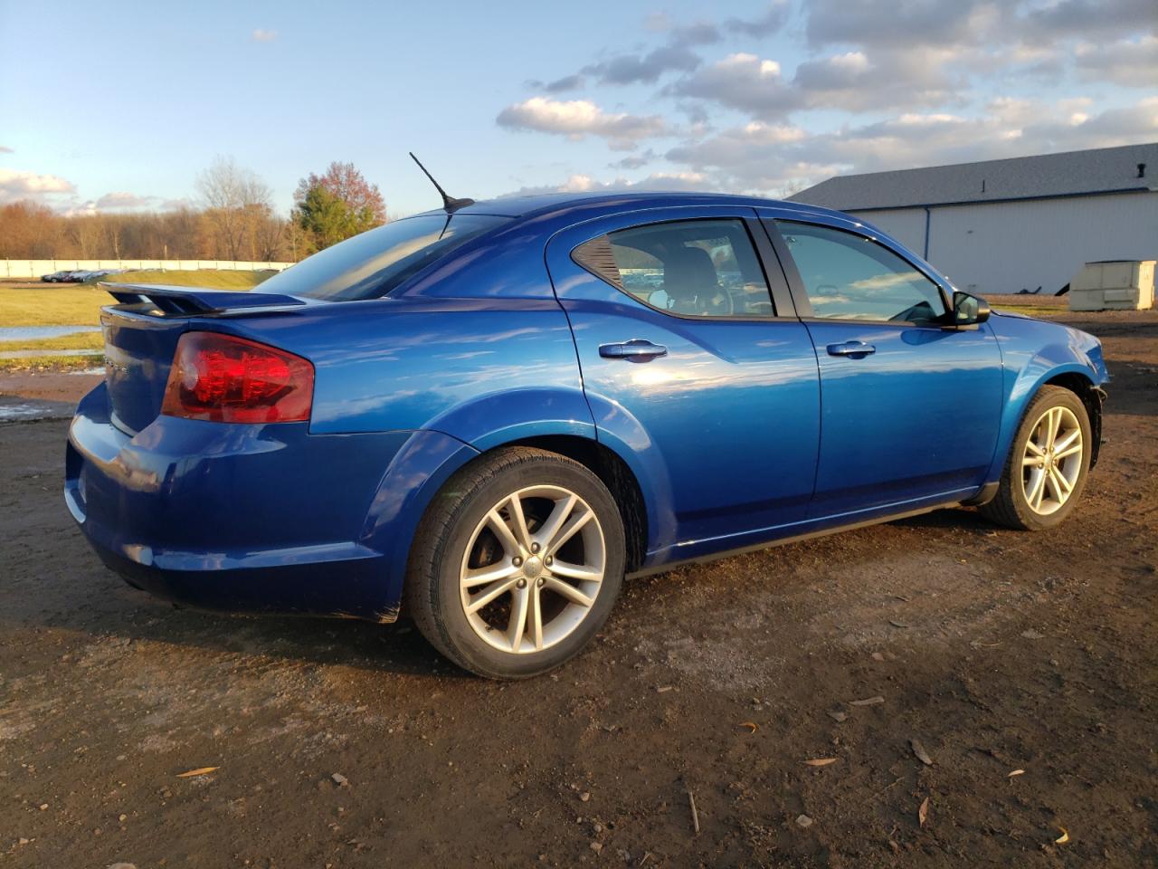 DODGE AVENGER SE