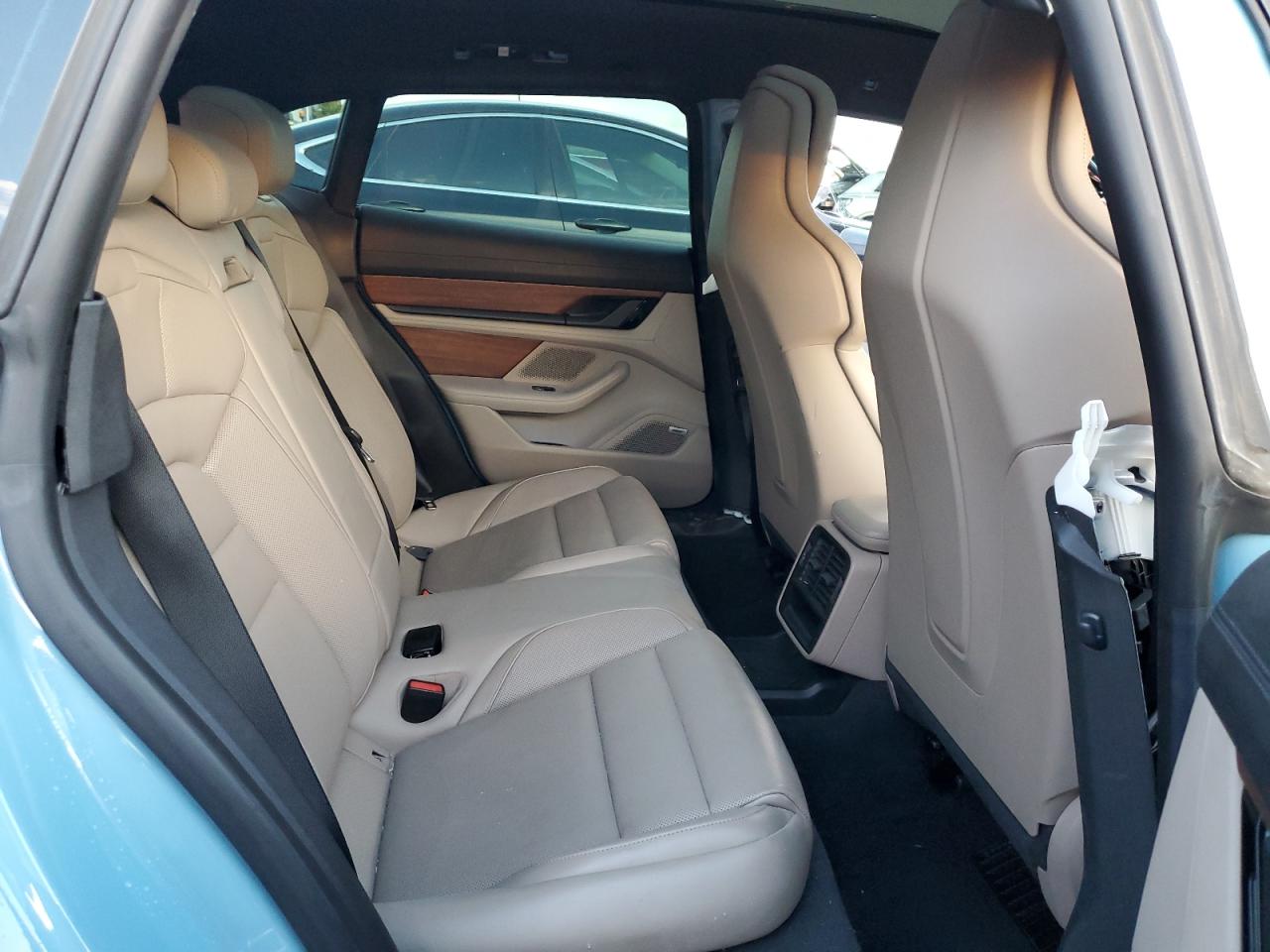 PORSCHE TAYCAN CROSS TURISMO 4S