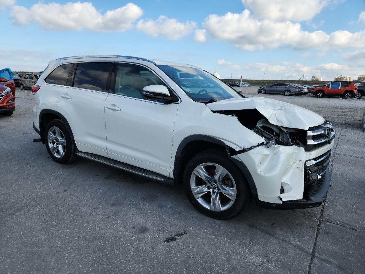 TOYOTA HIGHLANDER LIMITED