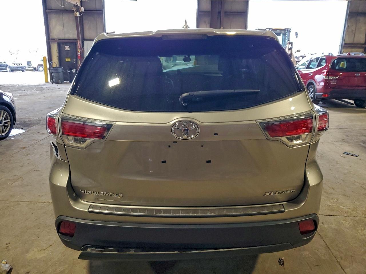 TOYOTA HIGHLANDER XLE