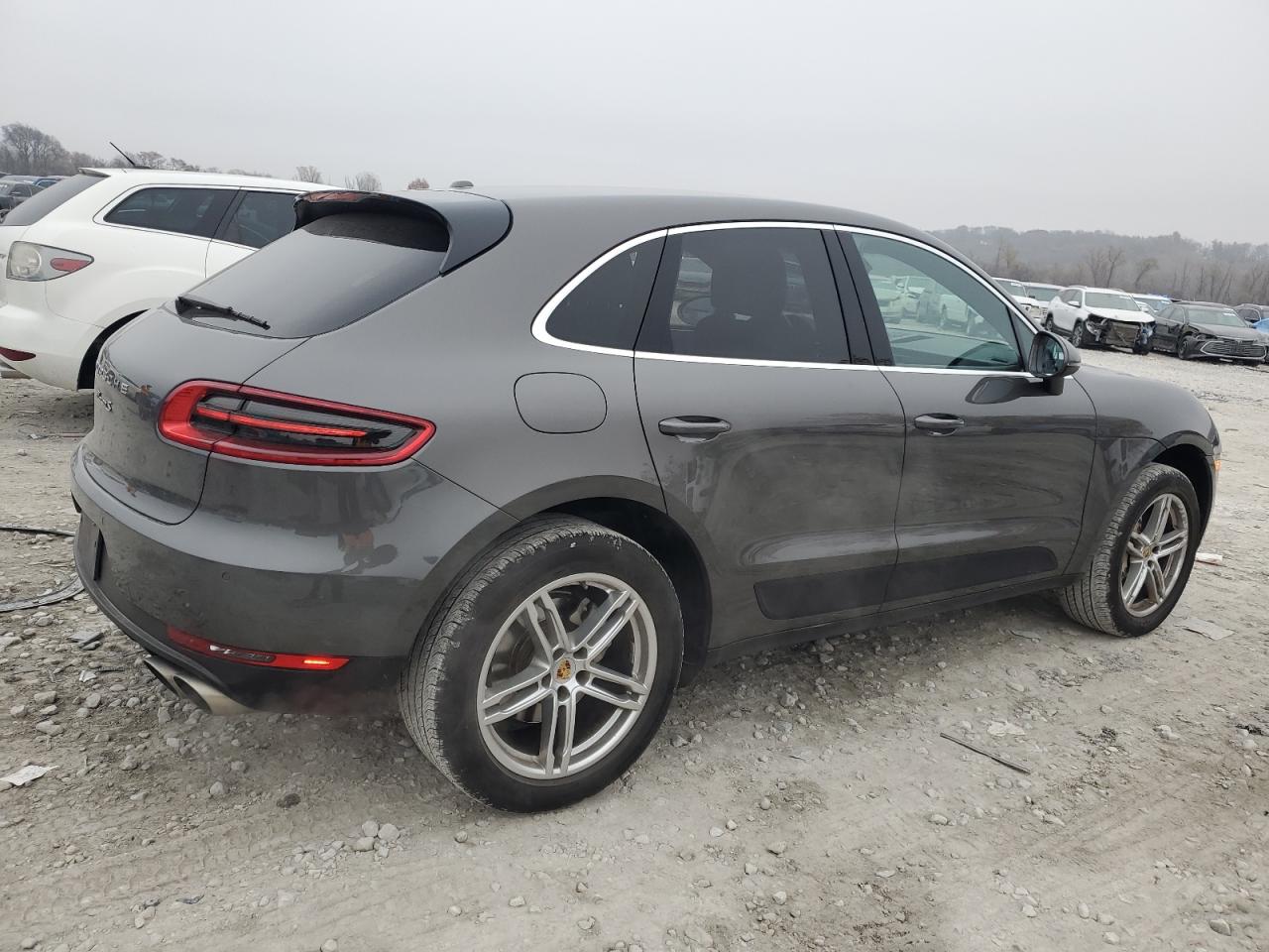 PORSCHE MACAN S