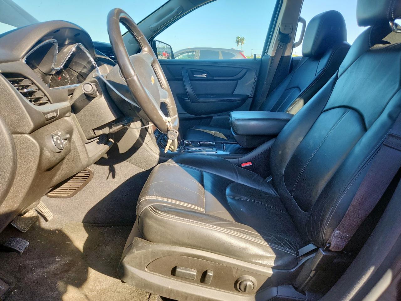 CHEVROLET TRAVERSE LT