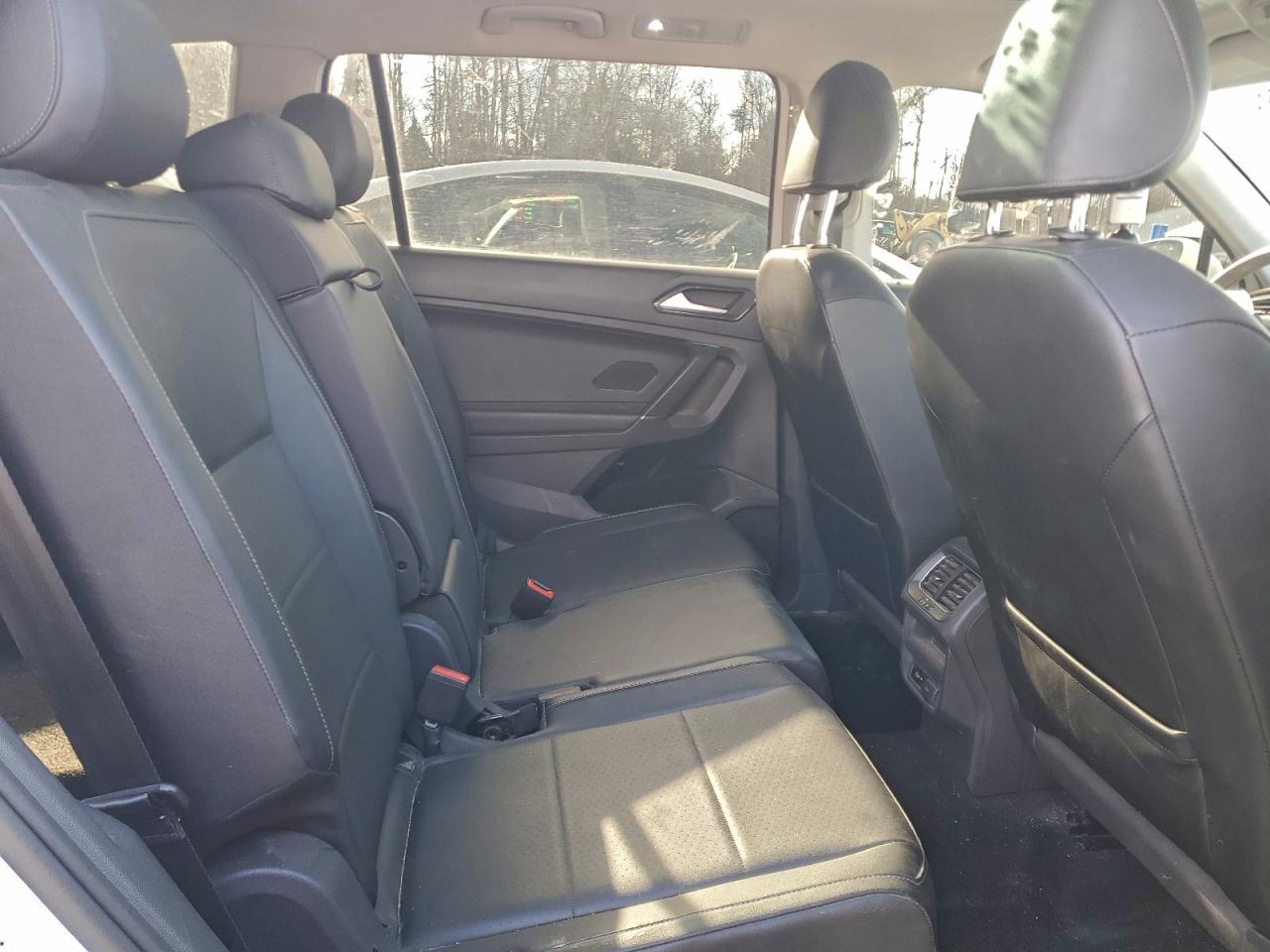 VOLKSWAGEN TIGUAN SE