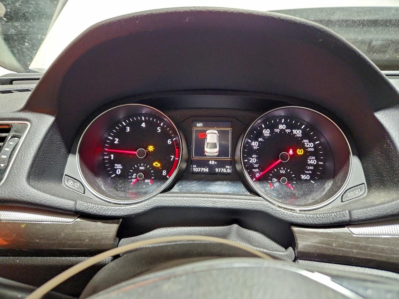 VOLKSWAGEN PASSAT SE