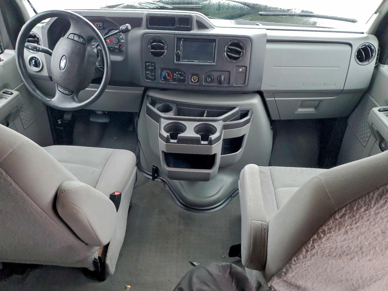 FORD ECONOLINE E350 SUPER DUTY WAGON