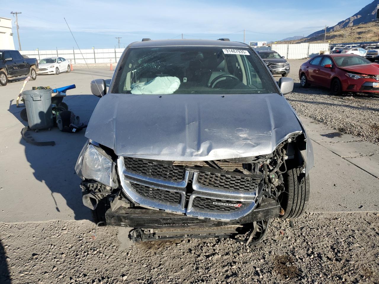 Lot #3302744022 2019 DODGE GRAND CARA