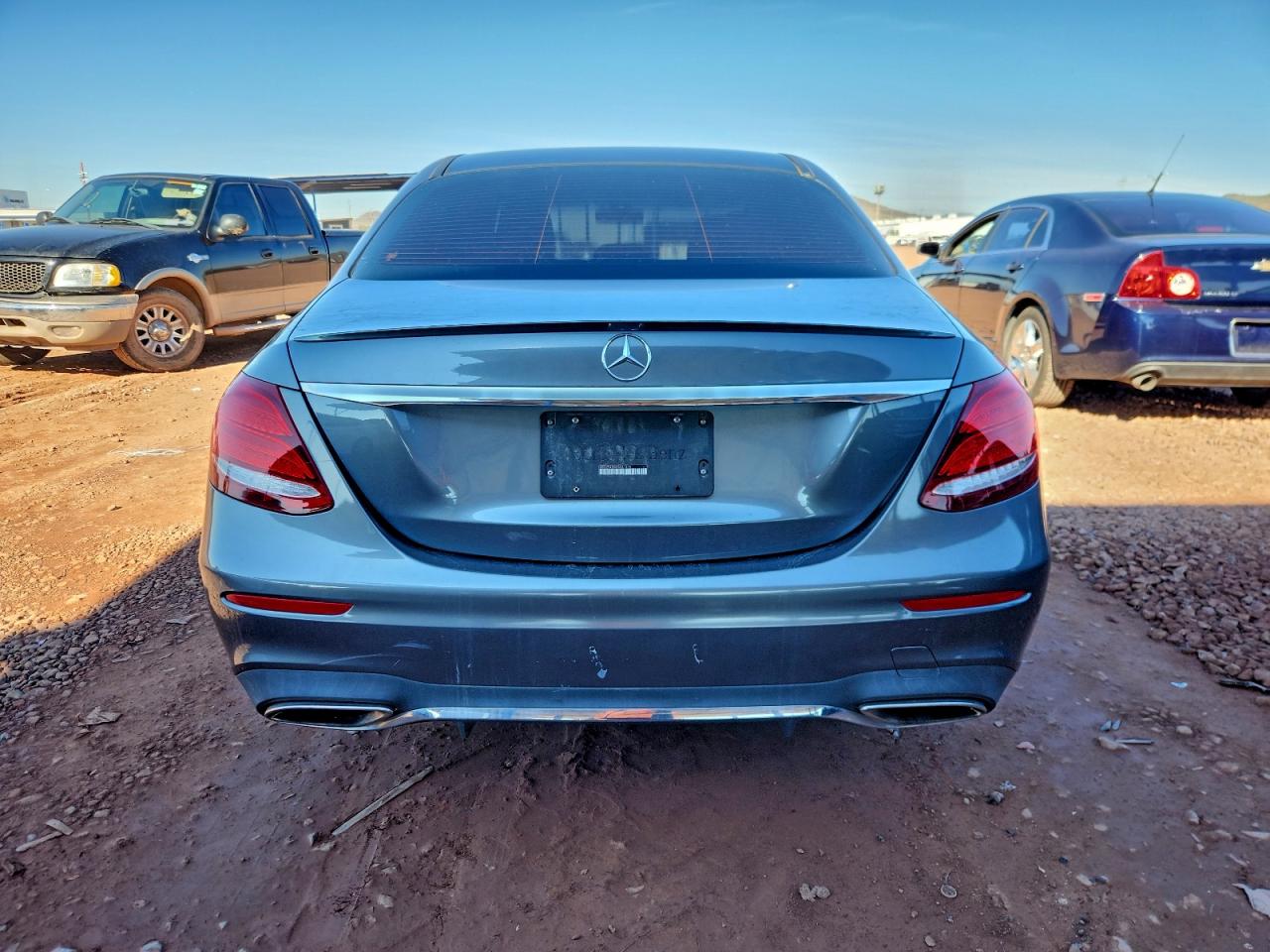 MERCEDES-BENZ E-CLASS 300