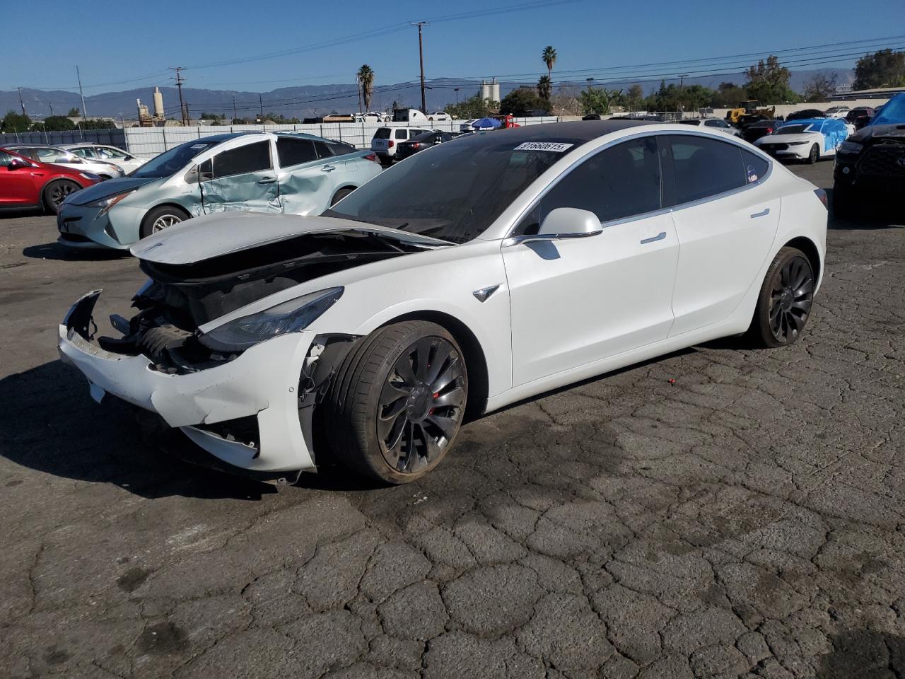 TESLA MODEL 3