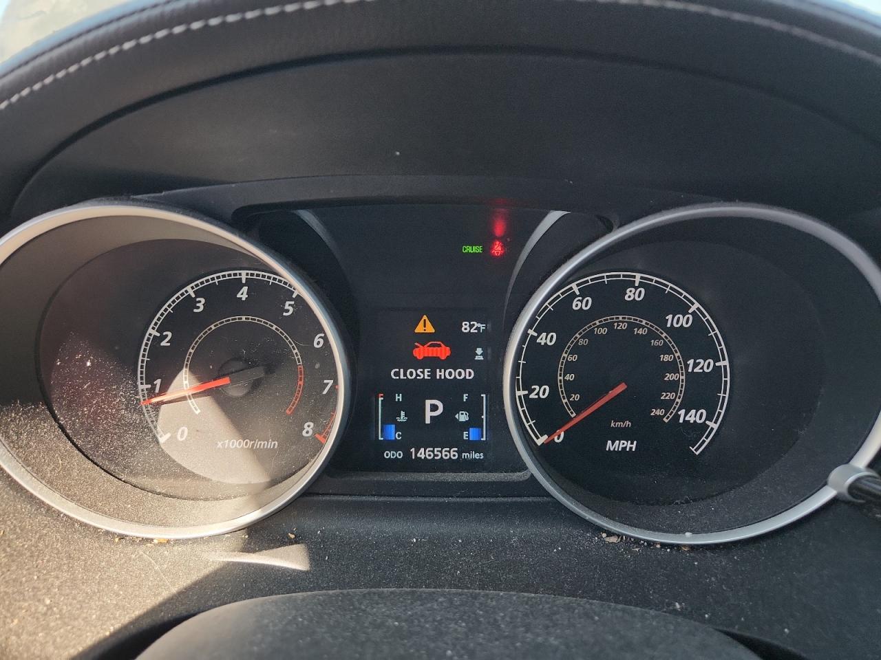 MITSUBISHI OUTLANDER SE