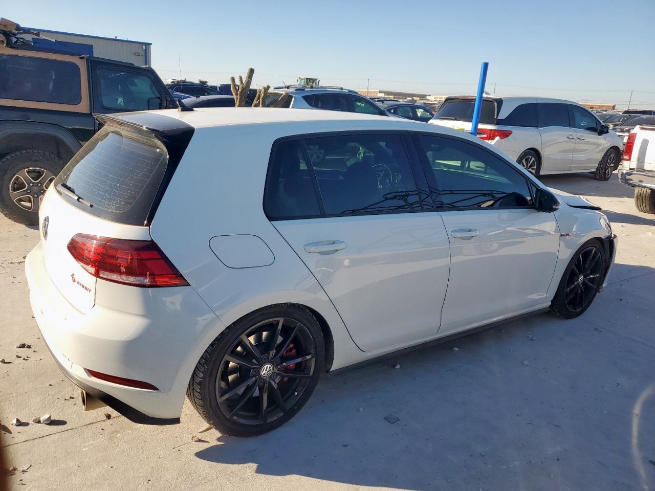 VOLKSWAGEN GOLF GTI S