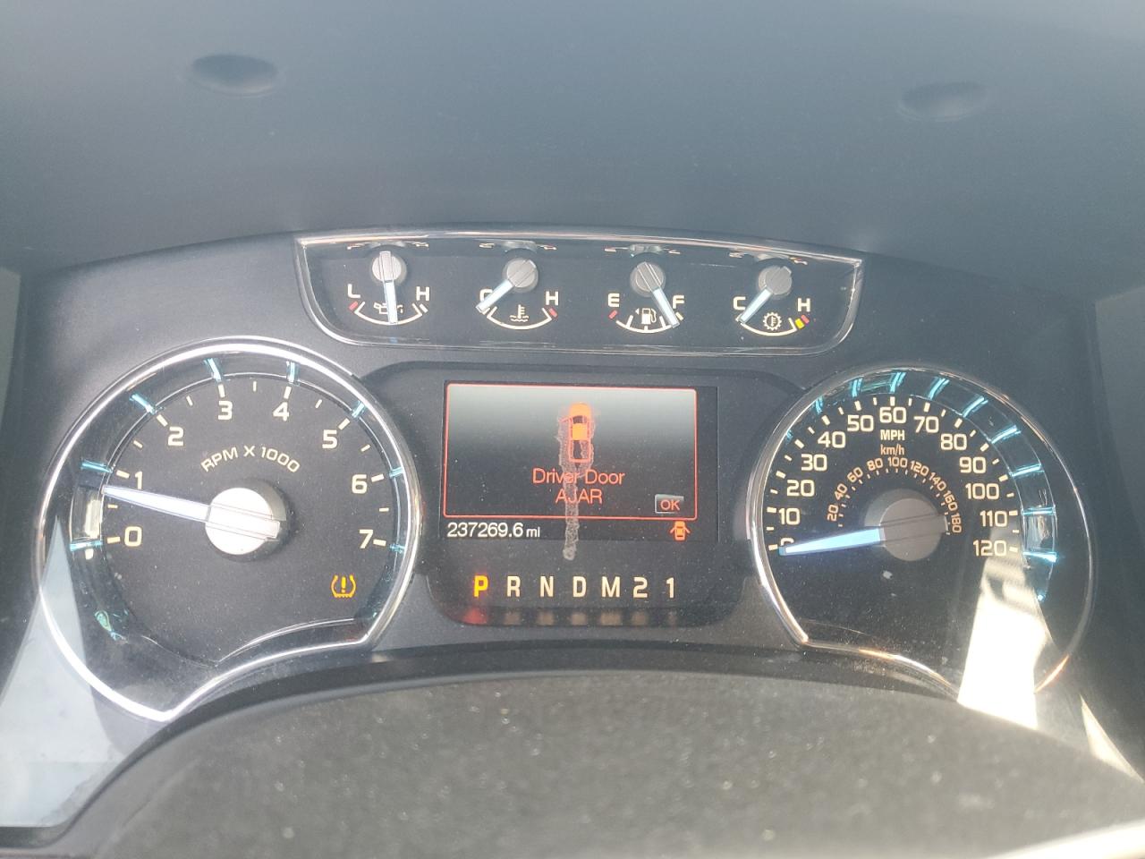 FORD F-150 SUPERCREW