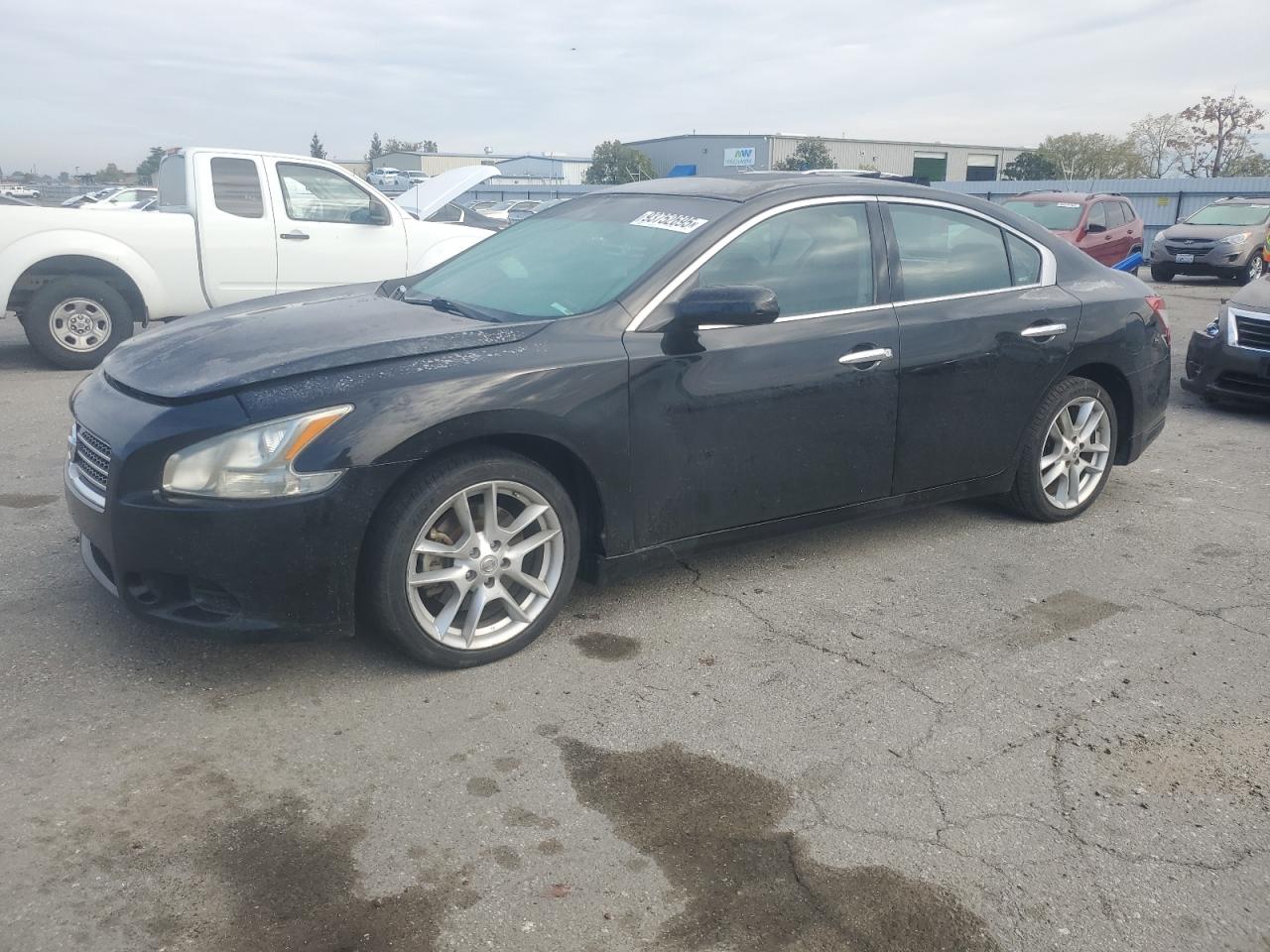 NISSAN MAXIMA S