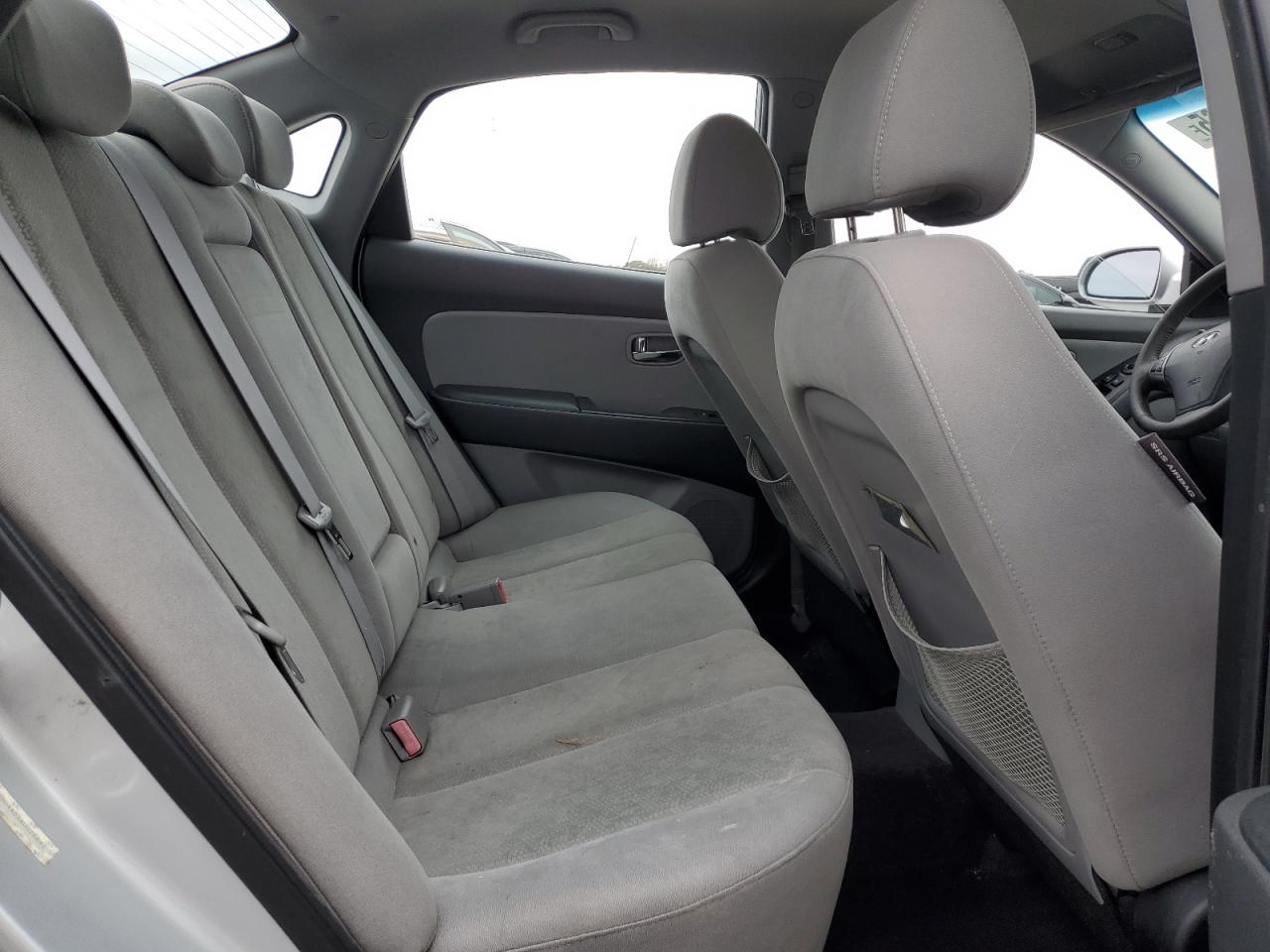 HYUNDAI ELANTRA BLUE