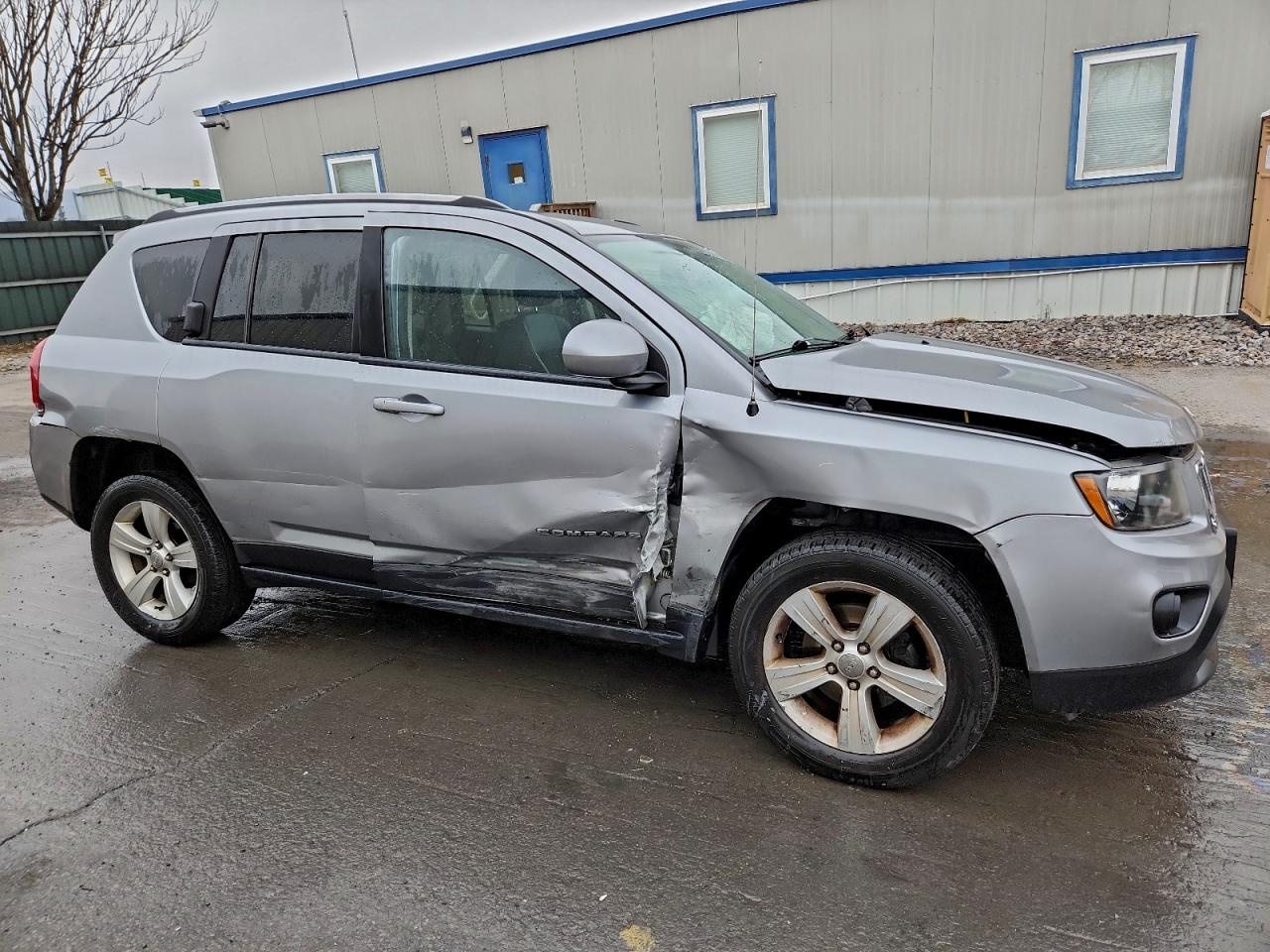 Lot #3315970098 2017 JEEP COMPASS LA