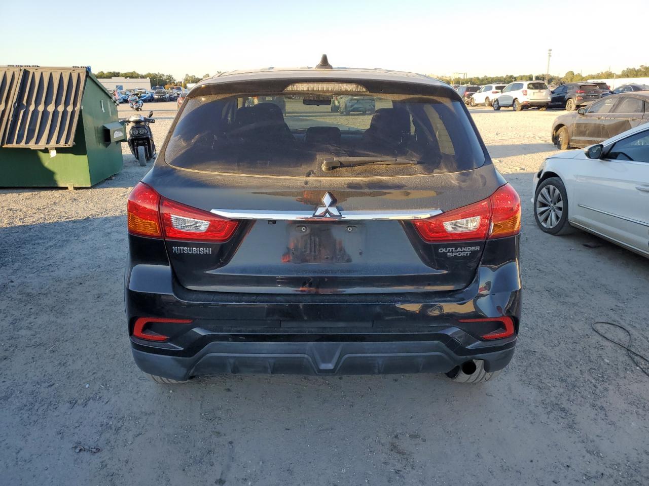 MITSUBISHI OUTLANDER ES