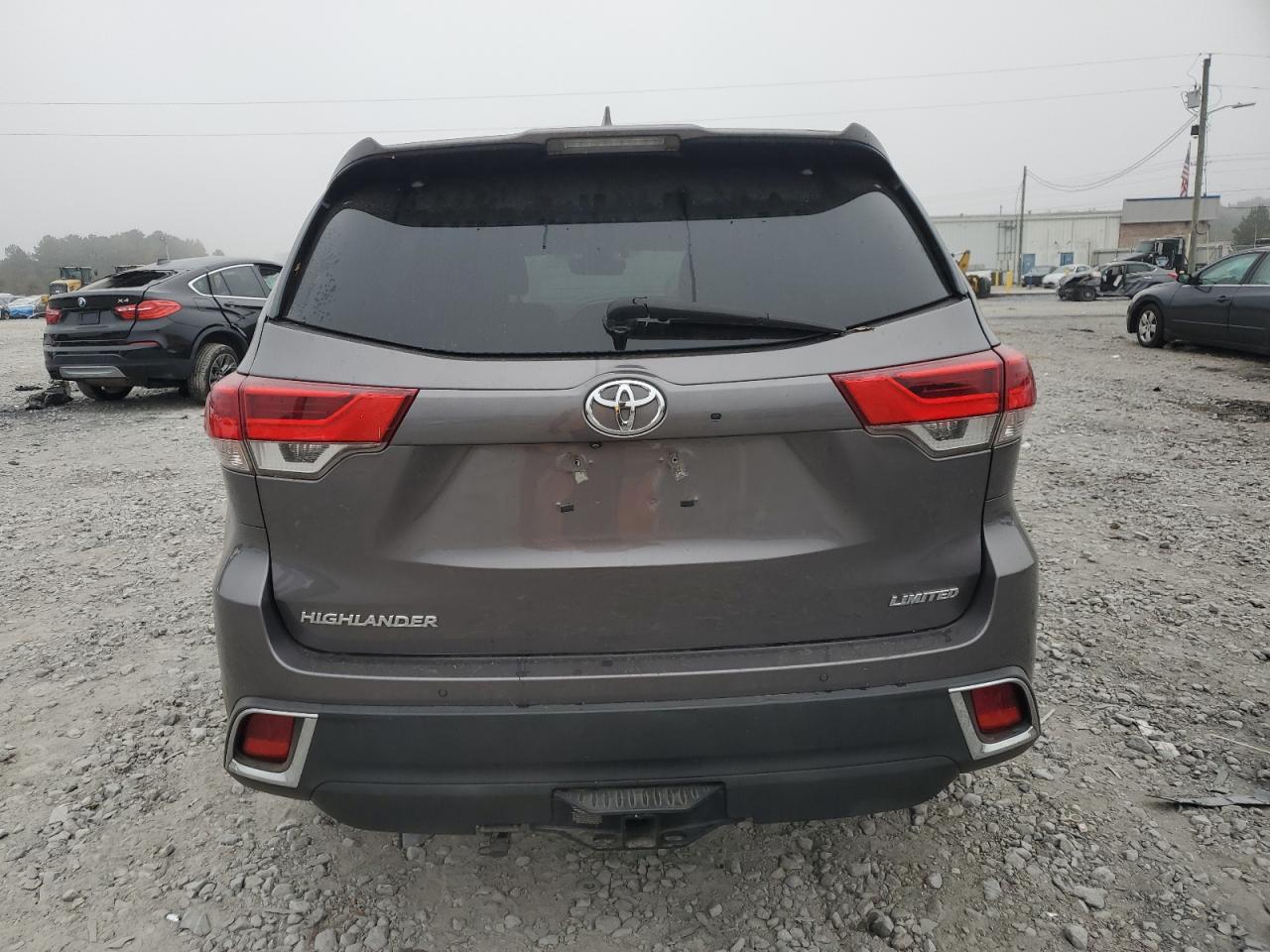 TOYOTA HIGHLANDER LIMITED