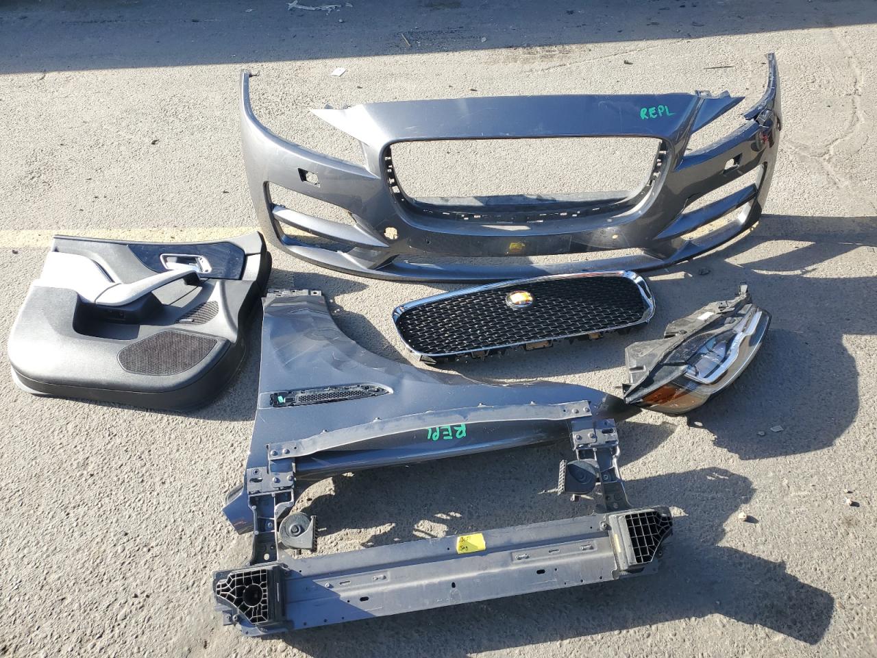 JAGUAR F-PACE PRESTIGE