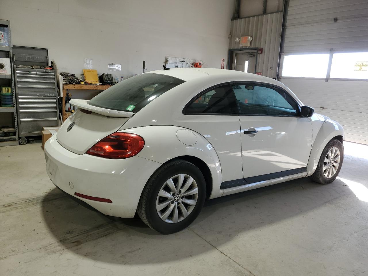 VOLKSWAGEN BEETLE