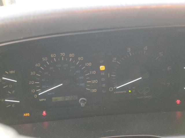 2002 LEXUS LX 470 #3285935586