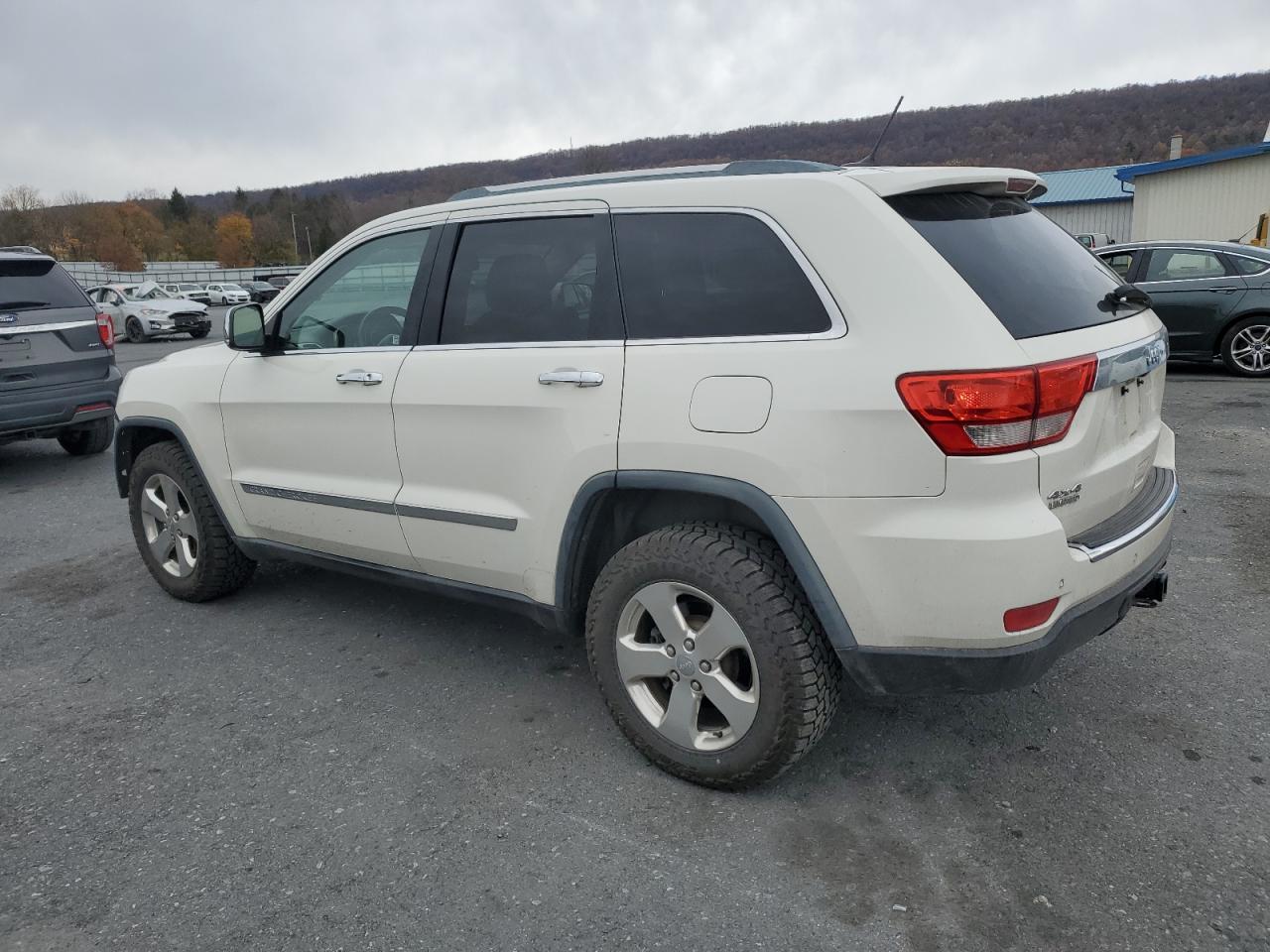 Lot #3301933455 2011 JEEP GRAND CHER