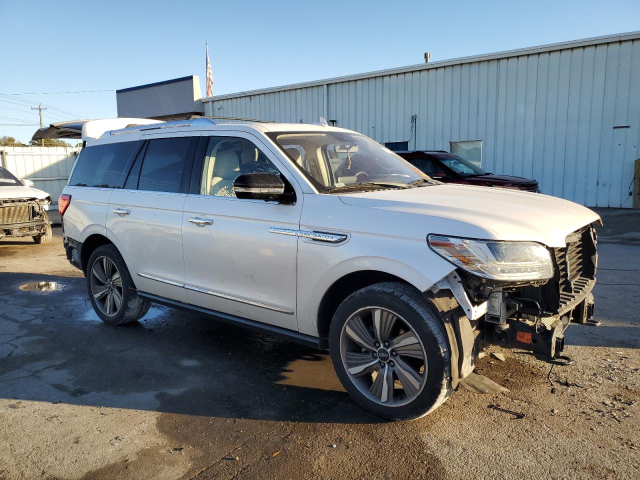 LINCOLN NAVIGATOR RESERVE